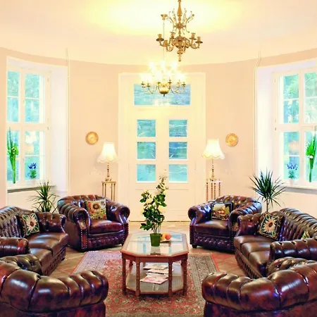 Holiday home Grosses Gutshaus Mit Pool *