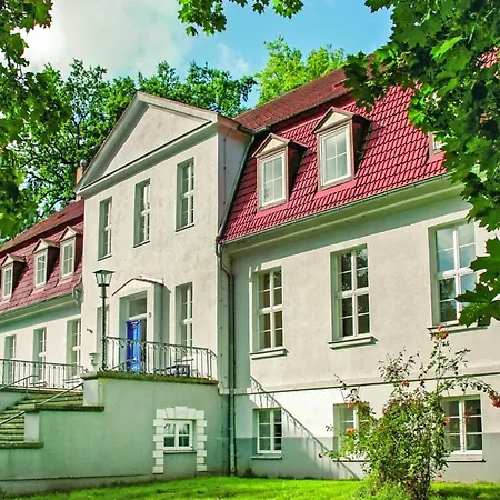 Grosses Gutshaus Mit Pool Lelkendorf